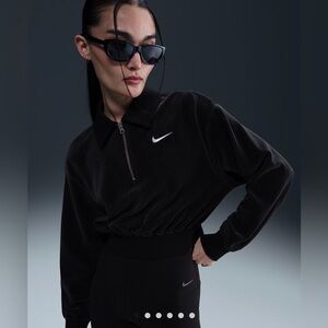 Nike Women's Velour Cropped 1/4-Zip Top